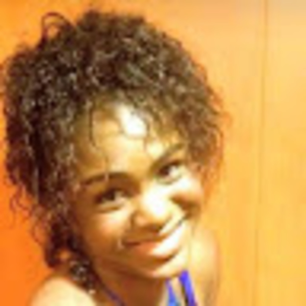 Meet your Posher, Ebony